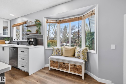 6118 37A Avenue, Edmonton, AB - Indoor