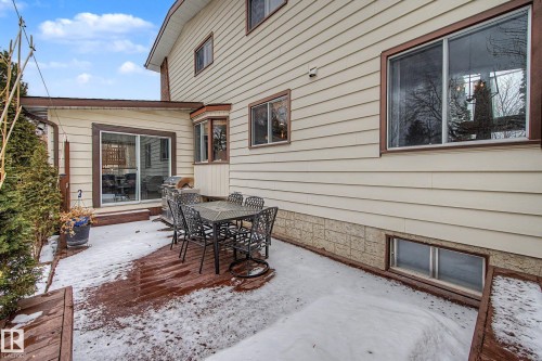 6118 37A Avenue, Edmonton, AB - Outdoor With Exterior