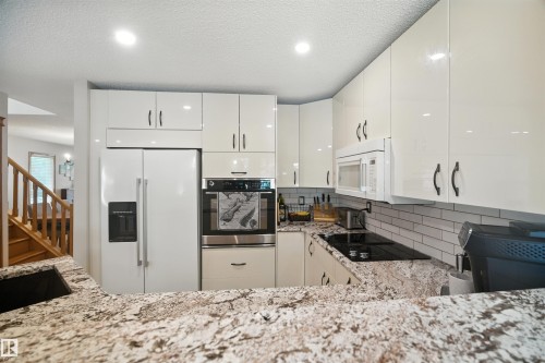 4632 151 Street Nw, Edmonton, AB - Indoor Photo Showing Kitchen With Double Sink