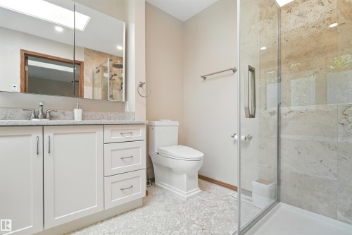 4632 151 Street Nw, Edmonton, AB - Indoor Photo Showing Bathroom