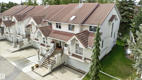 4632 151 Street Nw, Edmonton, AB - Outdoor