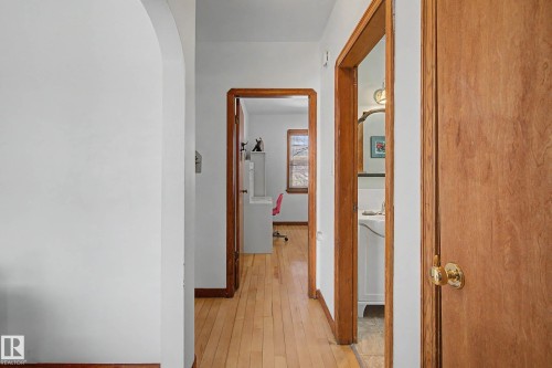 12140 91 Street, Edmonton, AB - Indoor Photo Showing Other Room