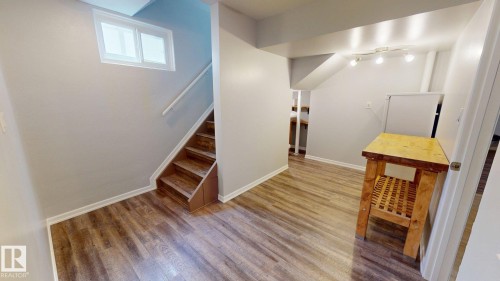 10655 52 Street, Edmonton, AB - Indoor Photo Showing Other Room
