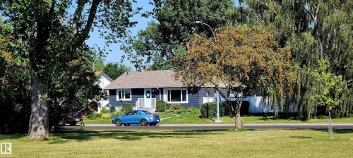 10655 52 Street, Edmonton, AB - Outdoor