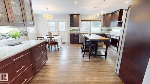 10655 52 Street, Edmonton, AB - Indoor Photo Showing Kitchen With Upgraded Kitchen