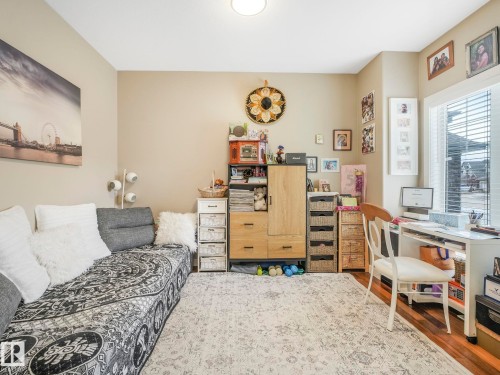 876 Hodgins Road, Edmonton, AB - Indoor