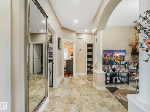 876 Hodgins Road, Edmonton, AB - Indoor Photo Showing Other Room