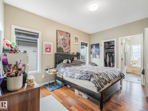 876 Hodgins Road, Edmonton, AB - Indoor Photo Showing Bedroom