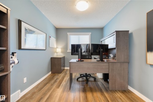 462 Ormsby Road W, Edmonton, AB - Indoor Photo Showing Office