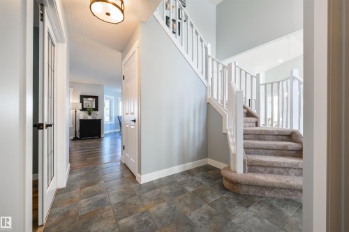 462 Ormsby Road W, Edmonton, AB - Indoor Photo Showing Other Room