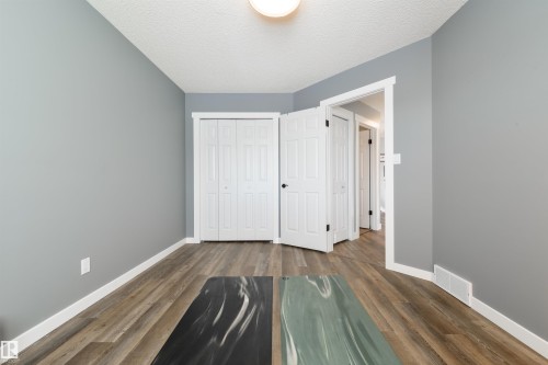 462 Ormsby Road W, Edmonton, AB - Indoor Photo Showing Other Room