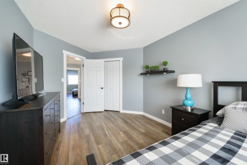 462 Ormsby Road W, Edmonton, AB - Indoor Photo Showing Bedroom