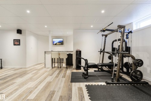 462 Ormsby Road W, Edmonton, AB - Indoor Photo Showing Gym Room
