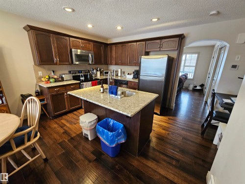 2911 15 Street, Edmonton, AB - Indoor Photo Showing Kitchen With Double Sink