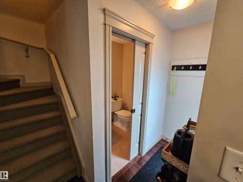 2911 15 Street, Edmonton, AB - Indoor Photo Showing Other Room