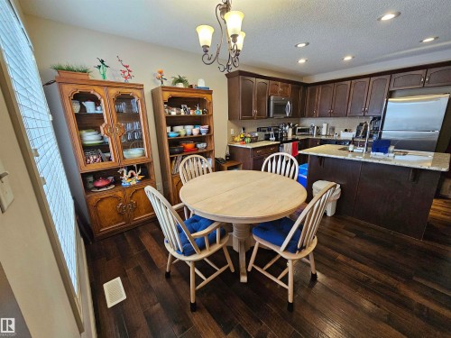 2911 15 Street, Edmonton, AB - Indoor Photo Showing Dining Room