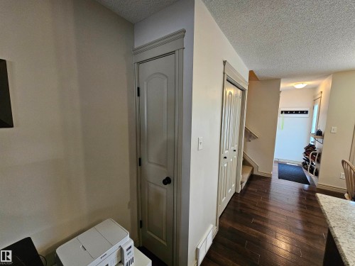 2911 15 Street, Edmonton, AB - Indoor Photo Showing Other Room