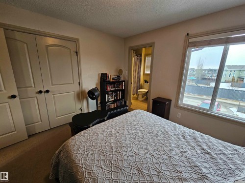 2911 15 Street, Edmonton, AB - Indoor Photo Showing Bedroom