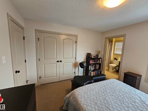 2911 15 Street, Edmonton, AB - Indoor Photo Showing Bedroom