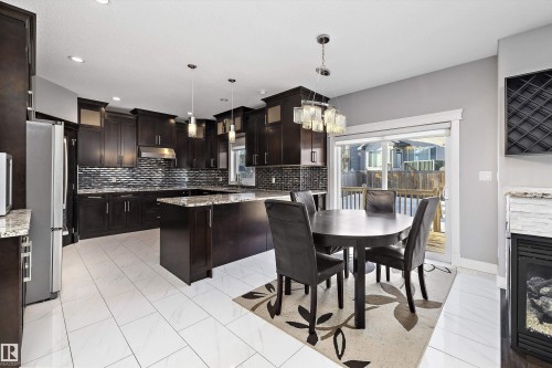 1339 Adamson Drive, Edmonton, AB - Indoor