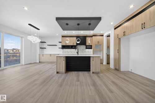 2010 Collip Crescent, Edmonton, AB - Indoor Photo Showing Kitchen