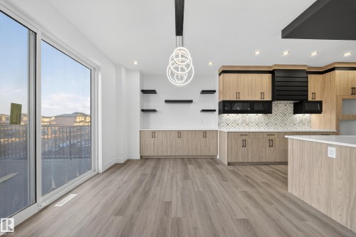 2010 Collip Crescent, Edmonton, AB - Indoor Photo Showing Kitchen