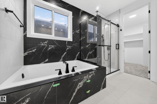 2010 Collip Crescent, Edmonton, AB - Indoor