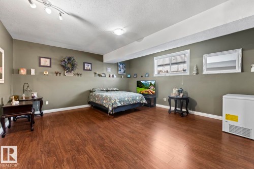 2908 Goldenrod Gate, Cold Lake, AB - Indoor Photo Showing Bedroom