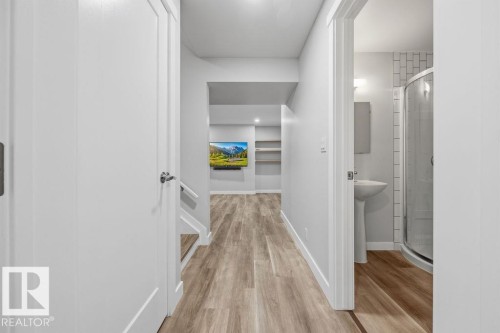 21360 90 Avenue, Edmonton, AB - Indoor Photo Showing Other Room