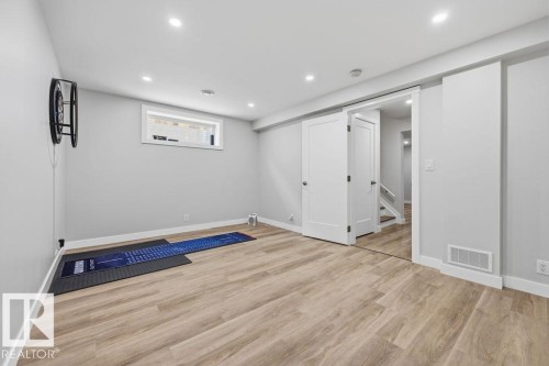 21360 90 Avenue, Edmonton, AB - Indoor