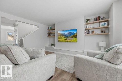 21360 90 Avenue, Edmonton, AB - Indoor Photo Showing Other Room