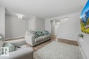 21360 90 Avenue, Edmonton, AB  - Indoor Photo Showing Living Room 