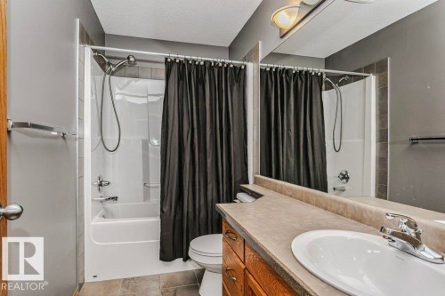 37 Wedgewood, Fort Saskatchewan, AB - Indoor Photo Showing Bathroom