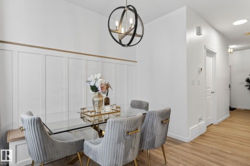 1091 Secord Promenade, Edmonton, AB - Indoor Photo Showing Dining Room