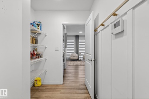 1091 Secord Promenade, Edmonton, AB - Indoor