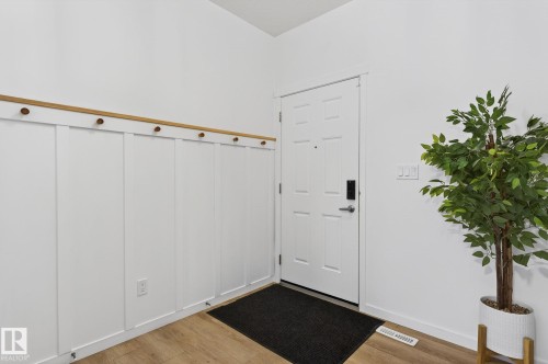 1091 Secord Promenade, Edmonton, AB - Indoor Photo Showing Other Room