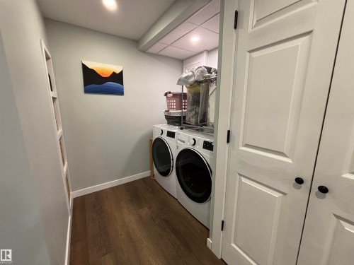 21 Elizabeth Drive, Fort Saskatchewan, AB - Indoor Photo Showing Laundry Room