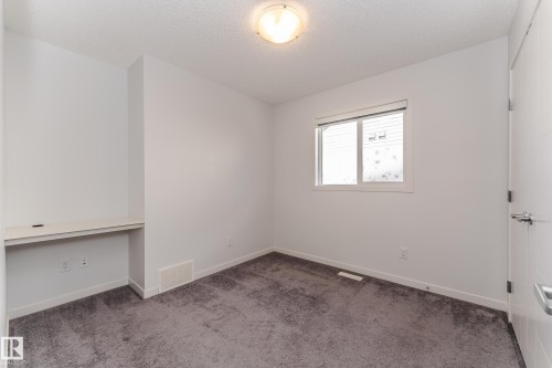 11919 35 Avenue, Edmonton, AB - Indoor Photo Showing Other Room