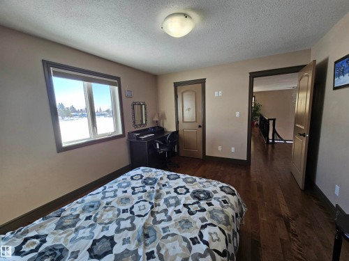 4413 53 Street, St. Paul Town, AB - Indoor Photo Showing Bedroom