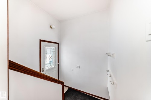 17104 85 Avenue, Edmonton, AB - Indoor Photo Showing Other Room