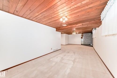 17104 85 Avenue, Edmonton, AB - Indoor Photo Showing Other Room
