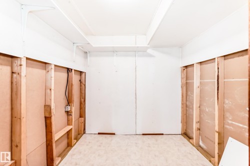 17104 85 Avenue, Edmonton, AB - Indoor Photo Showing Other Room
