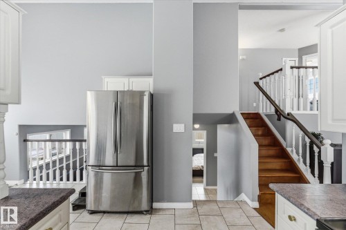 1064 Jones Crescent, Edmonton, AB - Indoor Photo Showing Other Room