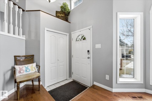 1064 Jones Crescent, Edmonton, AB - Indoor Photo Showing Other Room