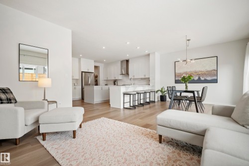24 Rosewood Way, St. Albert, AB - Indoor Photo Showing Living Room