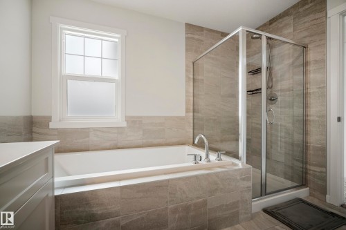 24 Rosewood Way, St. Albert, AB - Indoor Photo Showing Bathroom