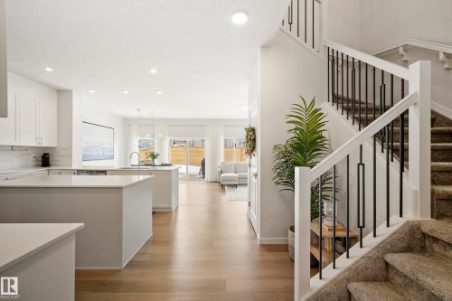 24 Rosewood Way, St. Albert, AB - Indoor Photo Showing Kitchen