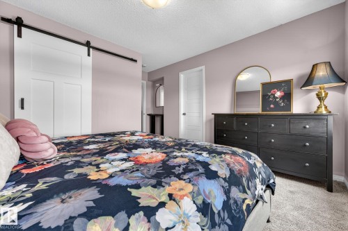 8061 Chappelle Way, Edmonton, AB - Indoor Photo Showing Bedroom