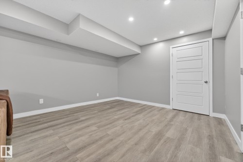 8061 Chappelle Way, Edmonton, AB - Indoor Photo Showing Other Room