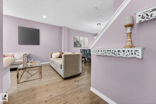 8061 Chappelle Way, Edmonton, AB - Indoor Photo Showing Other Room